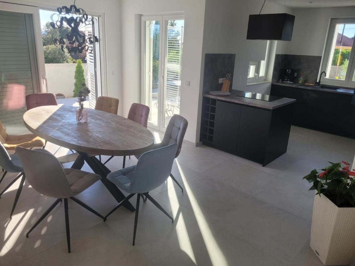 Haus Dalmatia With Heated Pool Apartment Bibinje Exterior photo